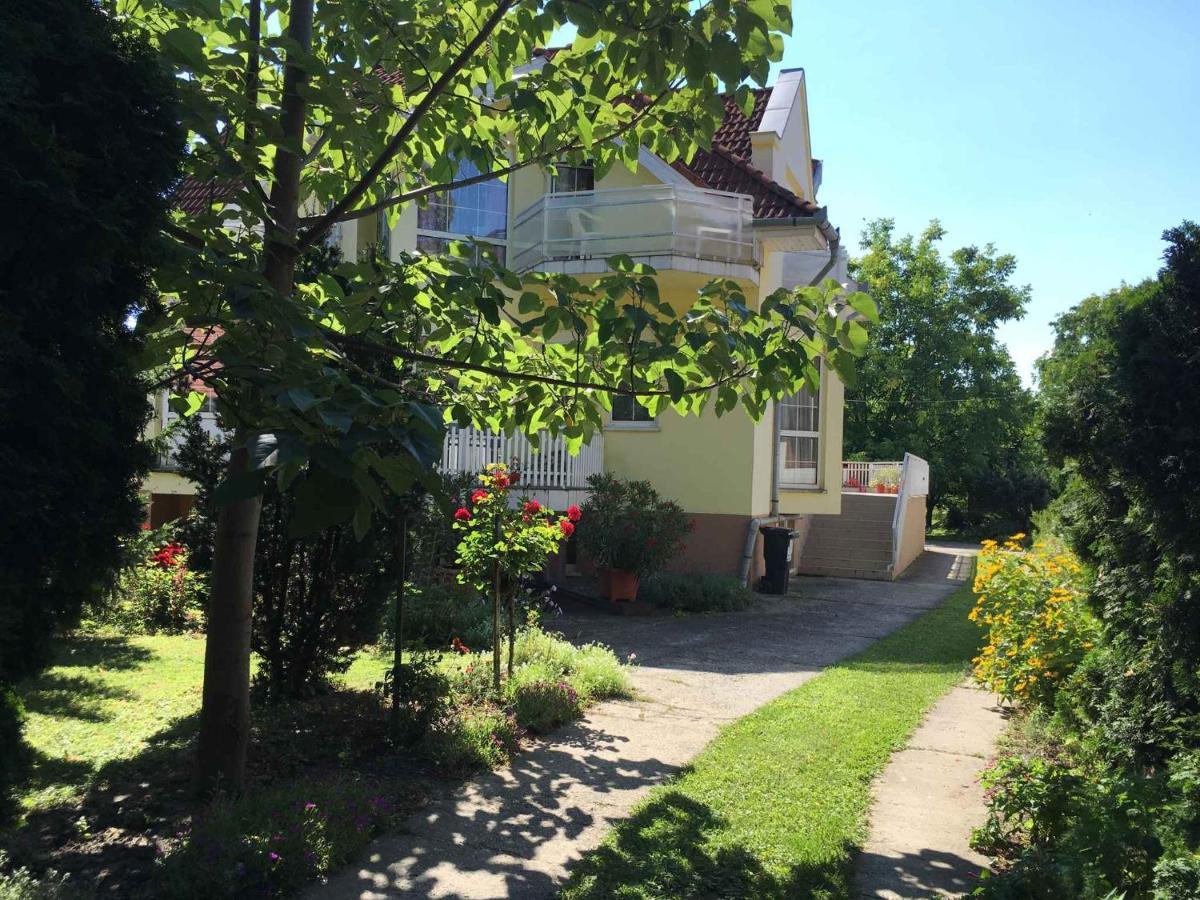 Apartment Siofok, Lake Balaton 1 Buitenkant foto